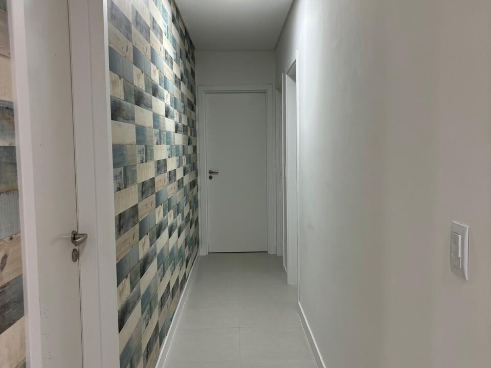 3E8B8ECC-A762-4338-9735-D5F12C2FCAD8