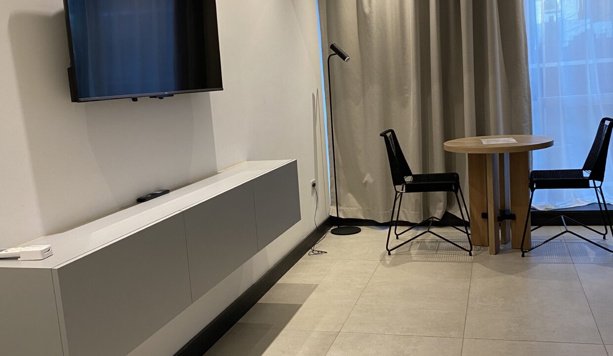 C8DDBB1D-3955-41C1-BC86-52DBF7A5B390