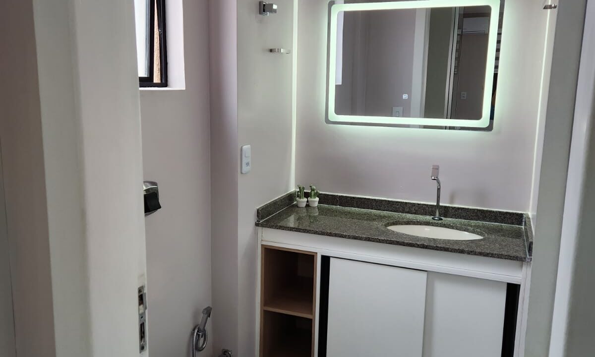 82ED0F0D-F7F6-45BC-9A75-A6ECD23404A9