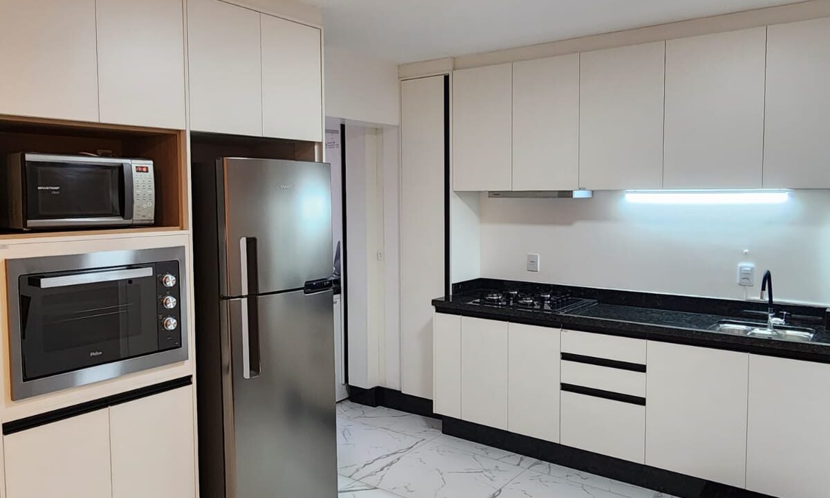 F28BC434-BB95-4BAF-B3E2-5111F12EFF8B