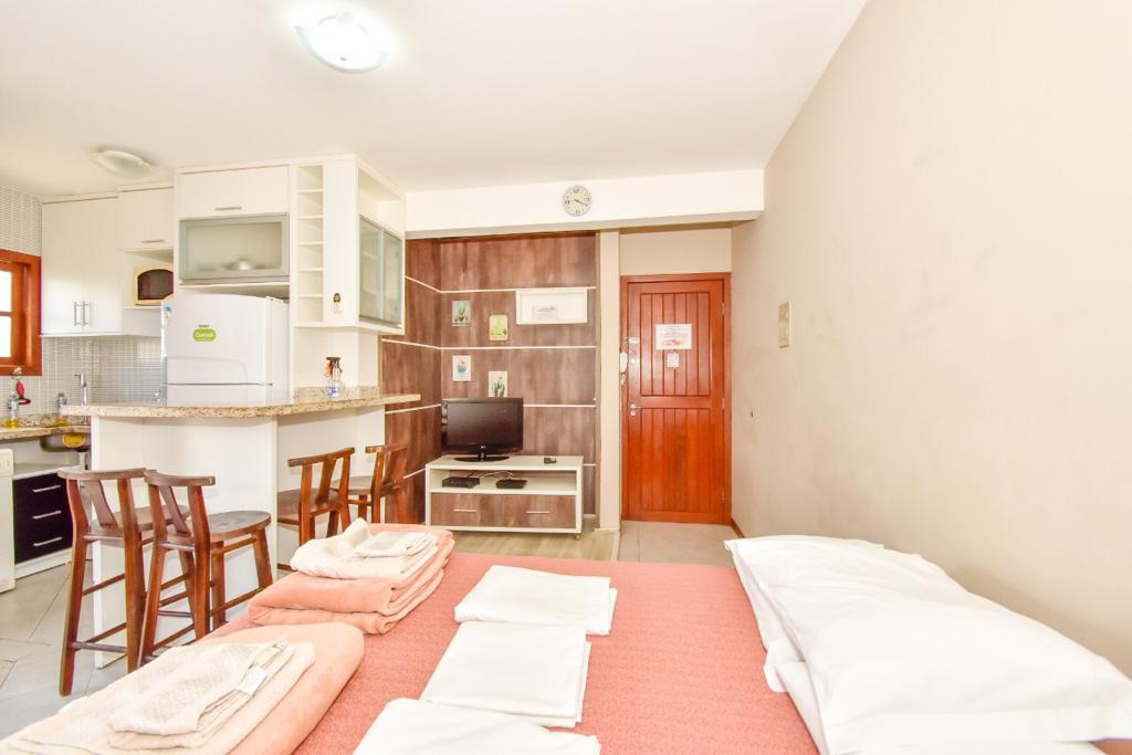 17940F97-EBEA-4D98-B459-76E85522960F