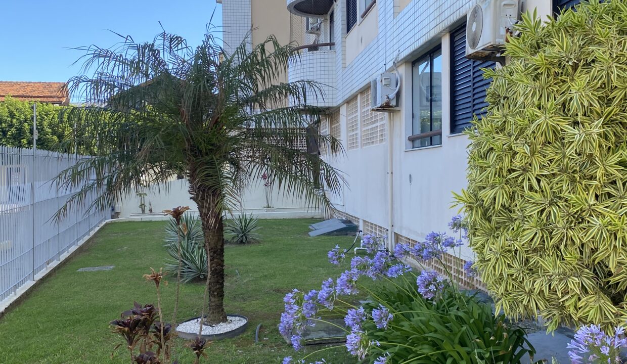 166E5DD3-4D7A-436D-9739-8DAF8DAE7D1F