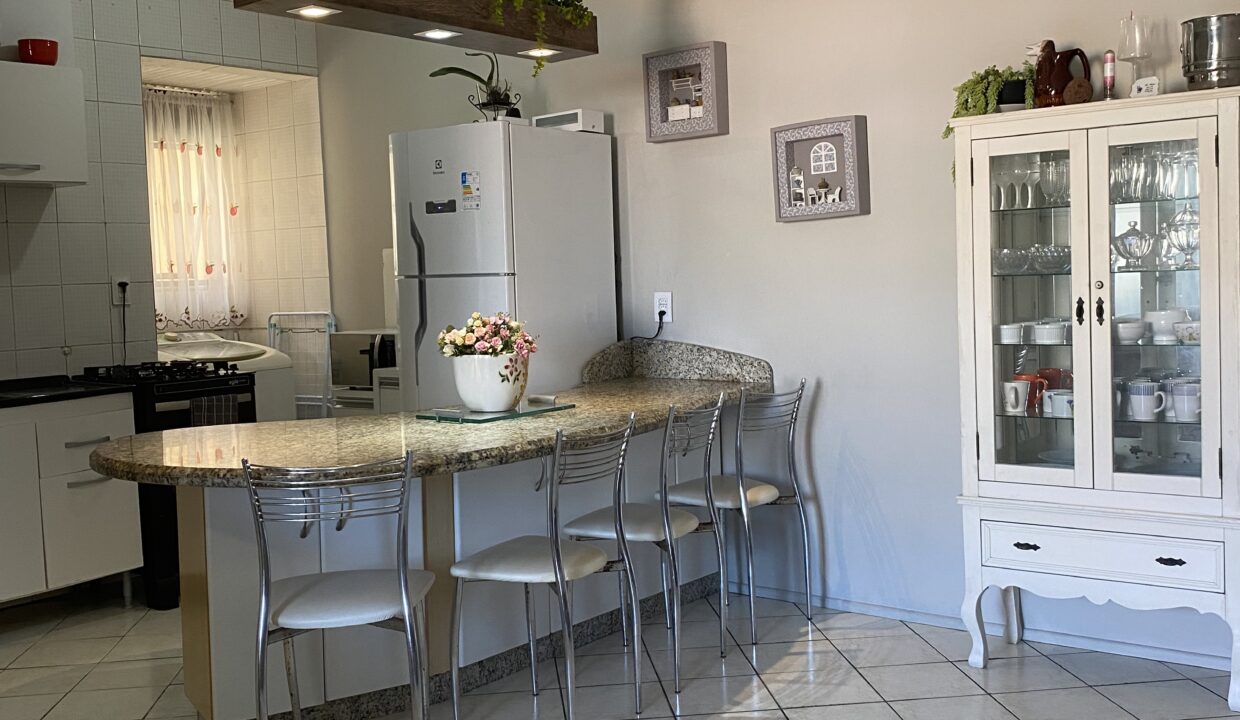 1CC04ECA-7619-4054-BA66-498672FE6431