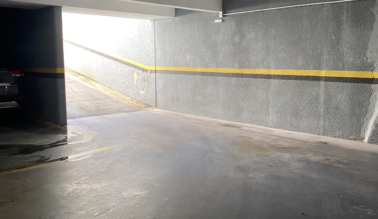 28F441F7-7F33-4395-9638-F94289312BAF