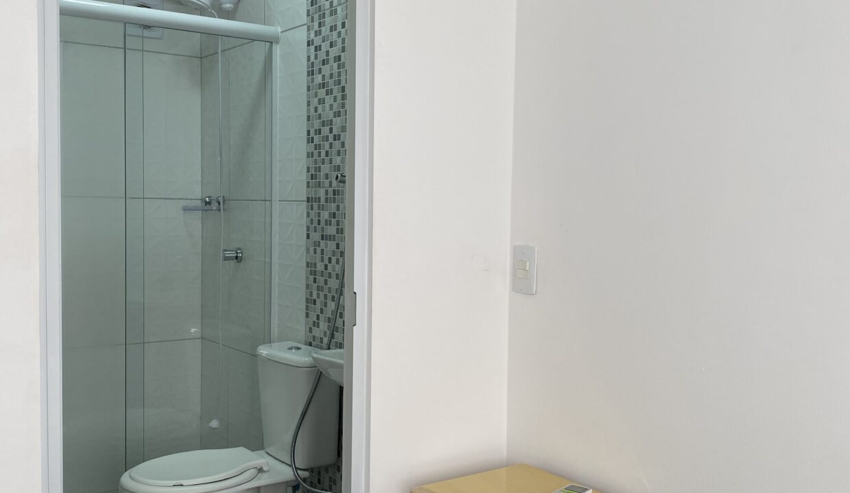 AED5BB4A-9E06-4B7A-B0D4-DDBFD003819F