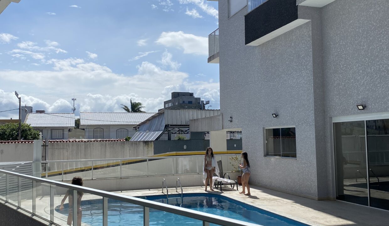 FF00D5AF-4CB4-4EB6-98DF-C5FC1183E2B7