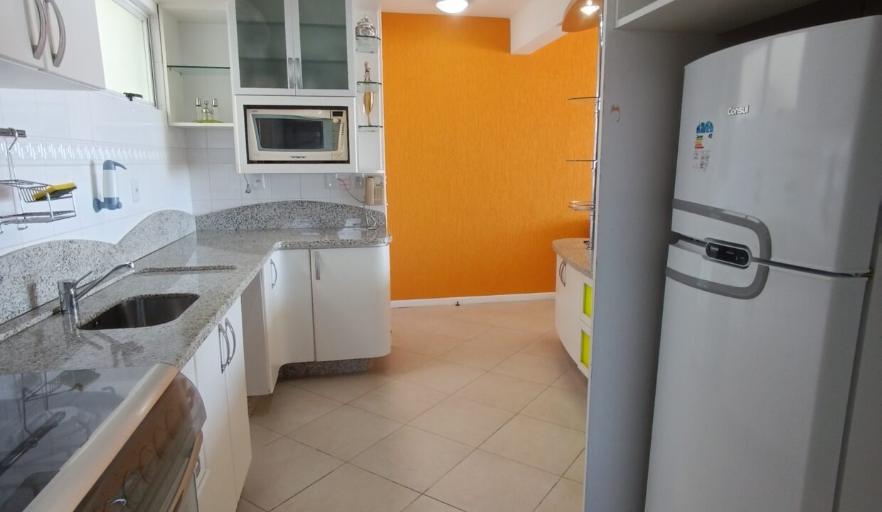 0EACC619-7F23-4E3E-8BD0-C546626EF504