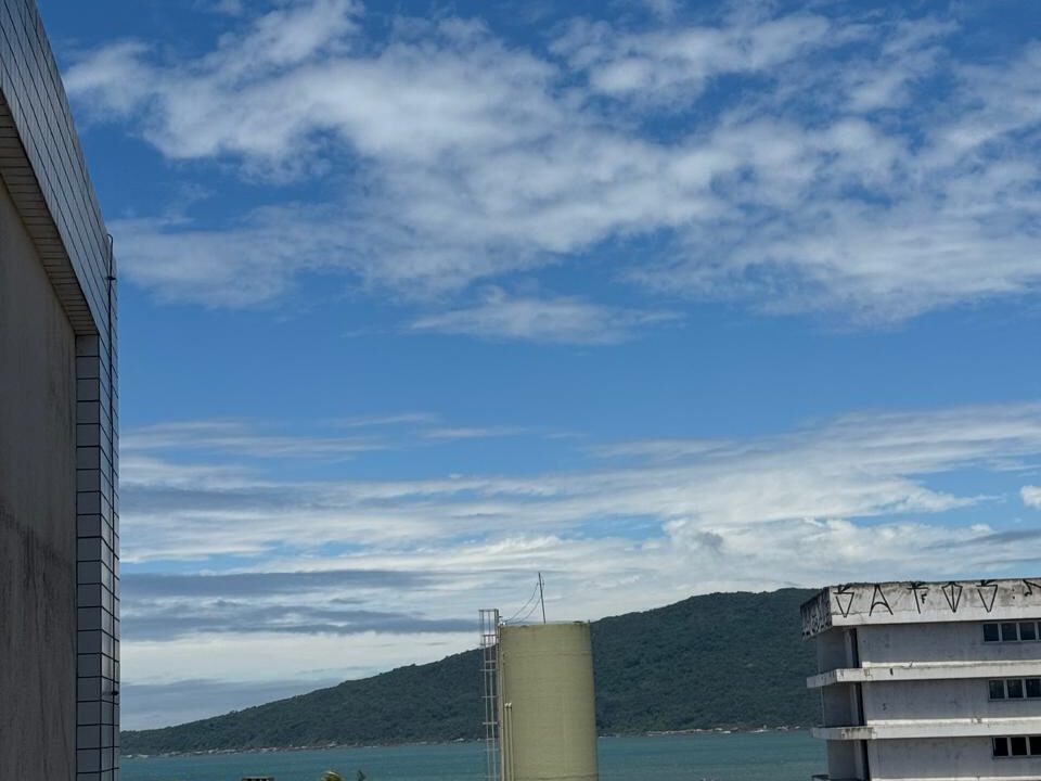 13FBC6E2-6BB2-4CF4-B261-CBBC992157CA