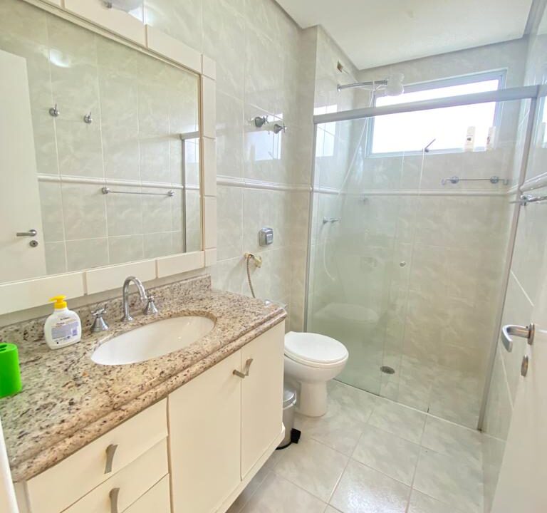 2494CCC2-9981-41CE-BF91-1F9B15B07722