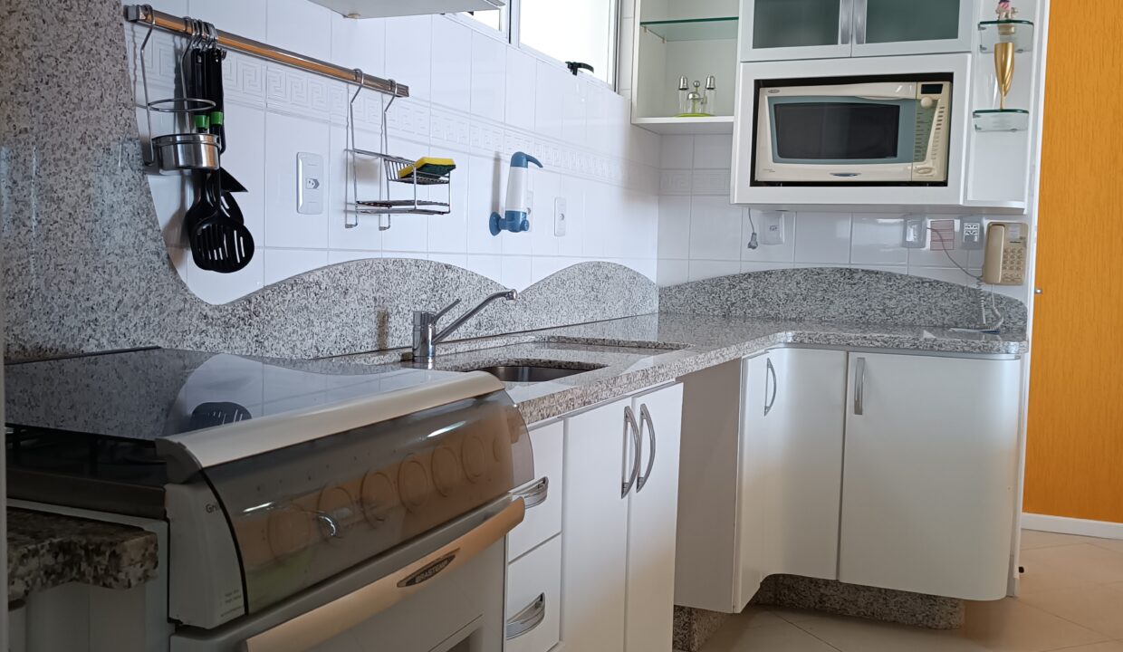 69EC1F8E-9CF8-4F79-B343-B66B80DAD4B5