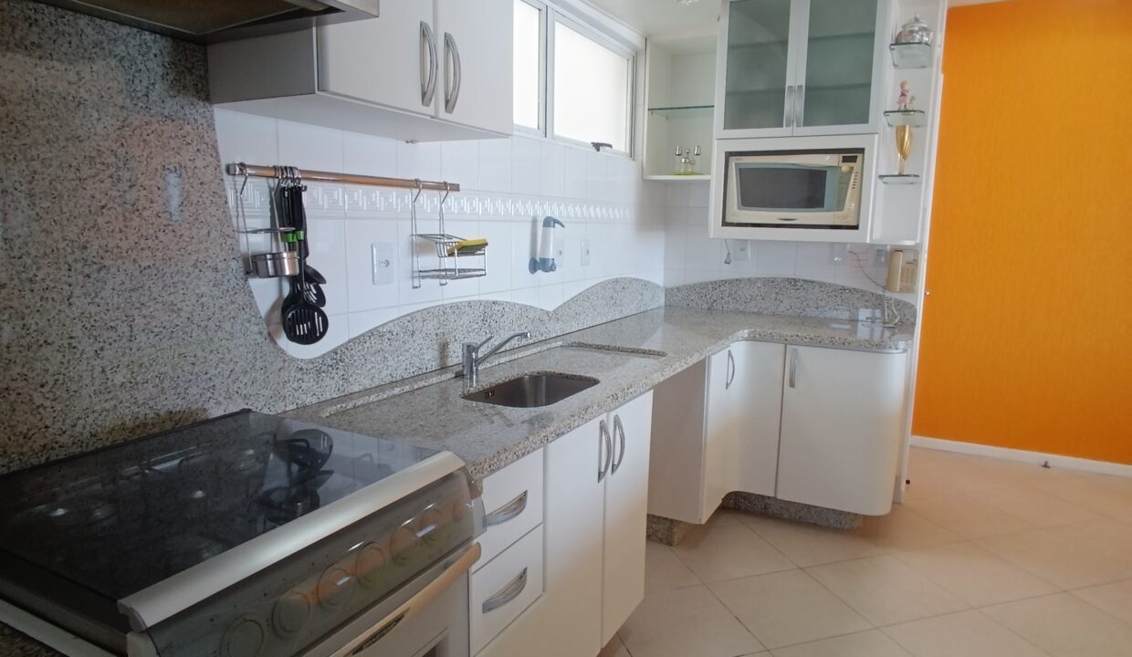 F3BD97EC-9B0A-4786-97F0-7F427CC66231