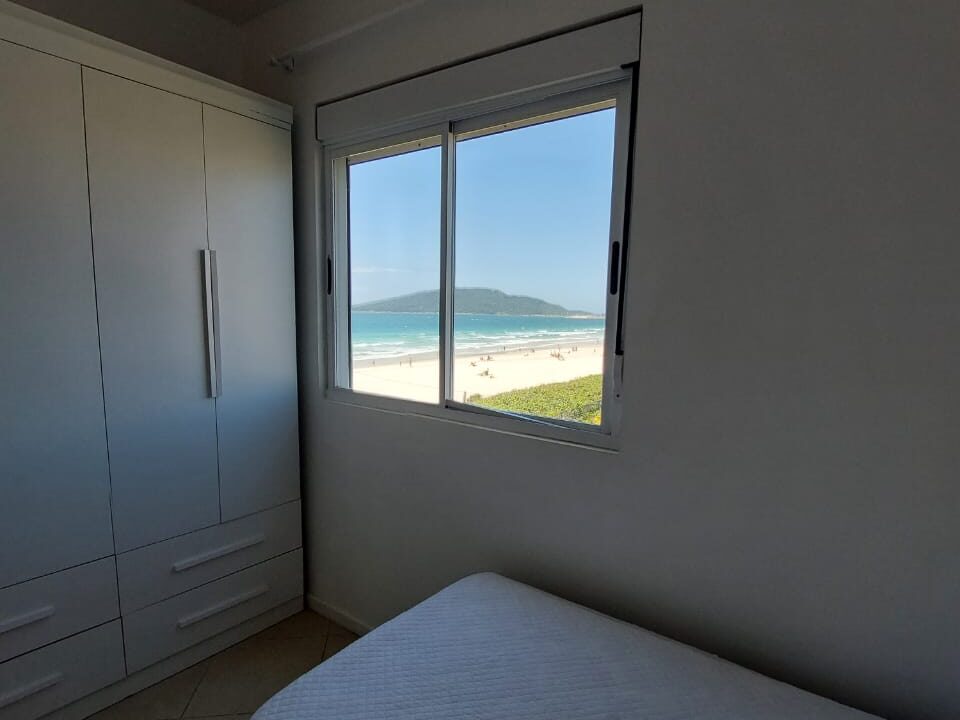 03E13043-DB50-417E-ACBD-6CE4E190686D