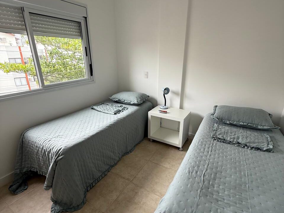 16BD10D4-1145-4A7E-B937-42136138D8CB