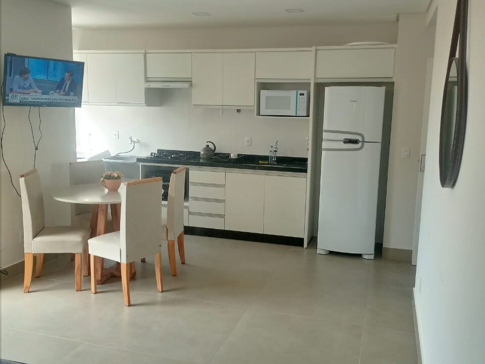 32EE69EF-9663-4106-9432-10E470C9BFD2