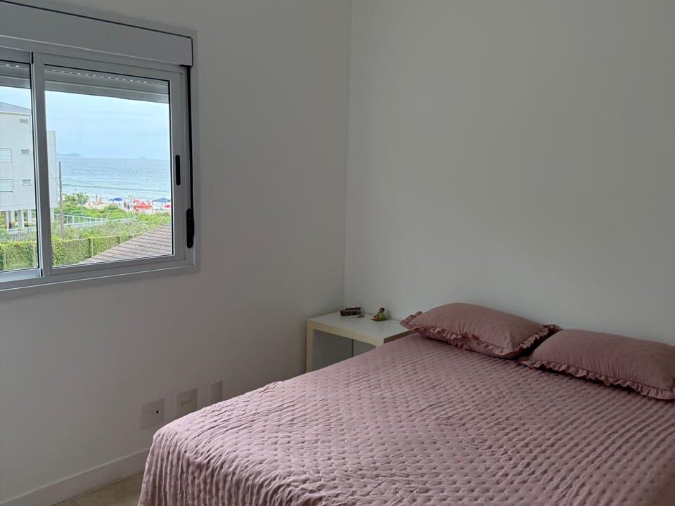 3655C211-4CFA-4BFA-9423-2DFB56F618AE