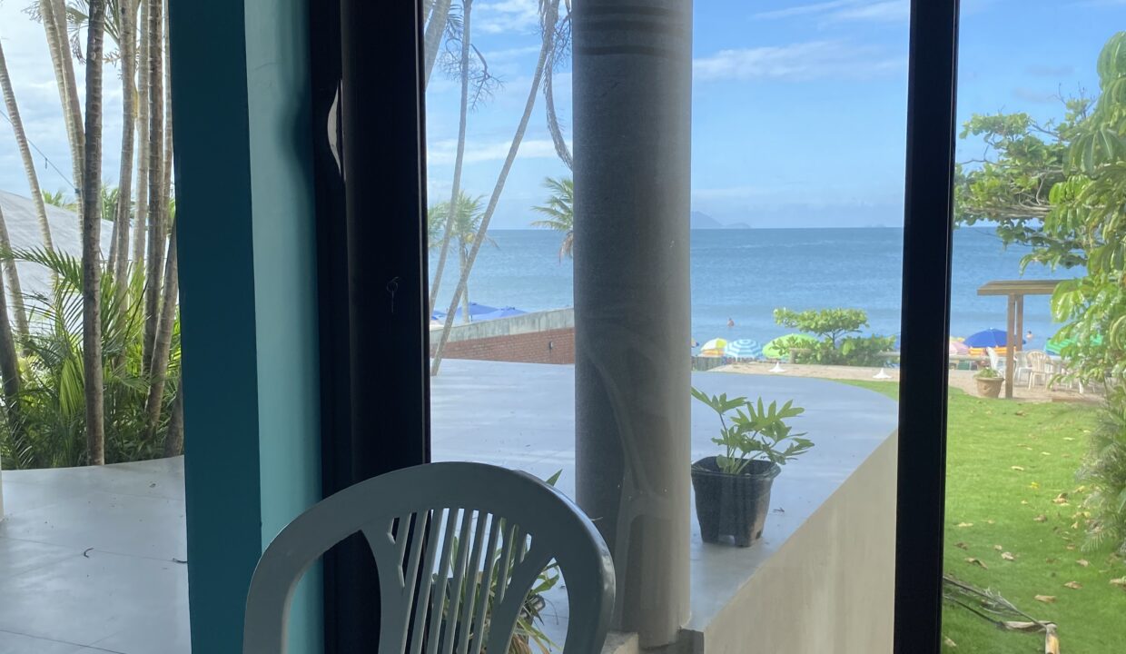 6C9A21F7-B6BB-4AE8-84DB-8321F20FDDF0