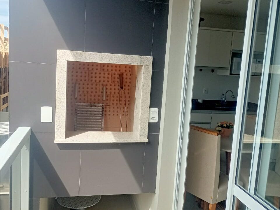 8B495A7E-D671-4BC4-B8E5-E5A299364629