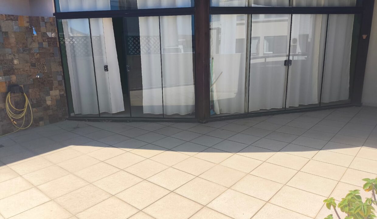 8CD5E021-2C64-4C67-911B-FDD258F6A6A2