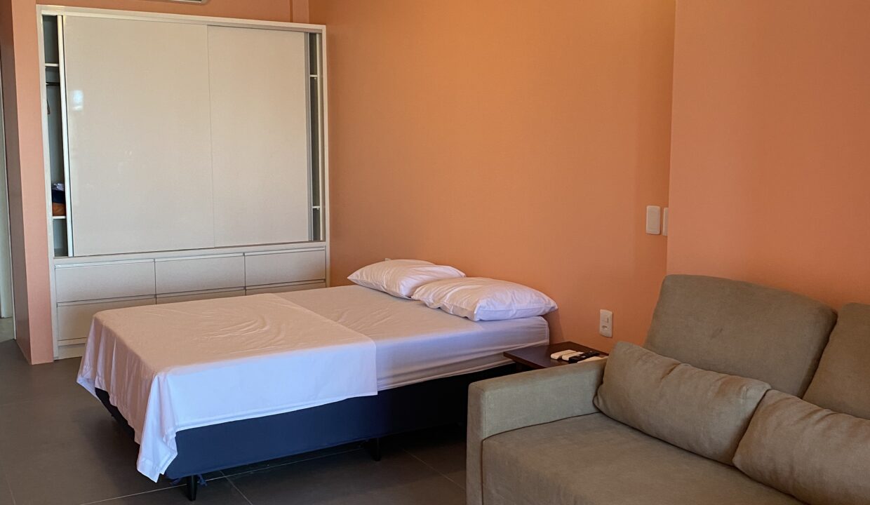 A7C7A7A8-5FA7-4D5B-A08A-6869D5677DCD