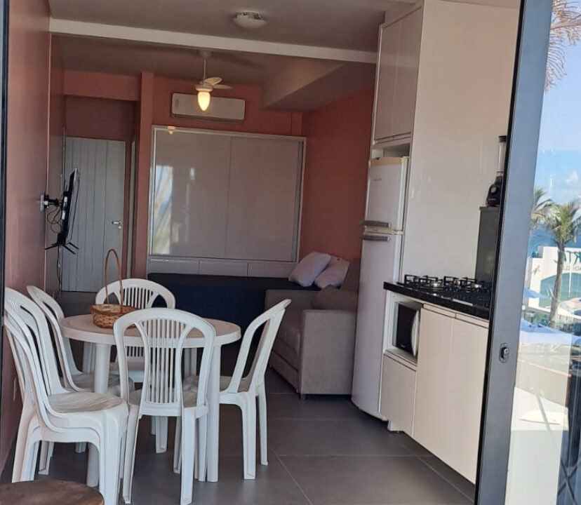 B78E4CA1-2FDA-471E-B322-416D2927D3A6