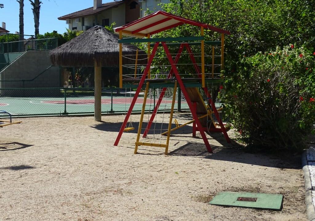 C6DE1B68-438F-4860-A5F5-AA3A8EC4193E