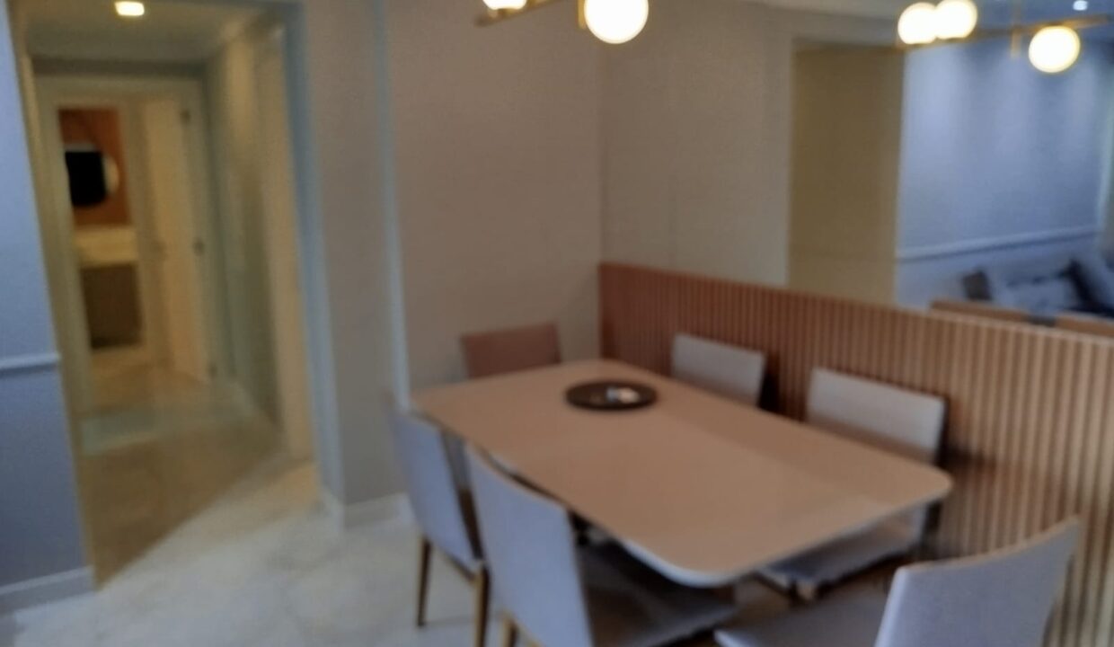 DFBD513F-9225-4893-AB91-B41585AFD2E6