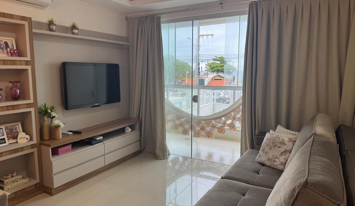 FCE00230-6000-4D82-87CB-DEE2F88035D6