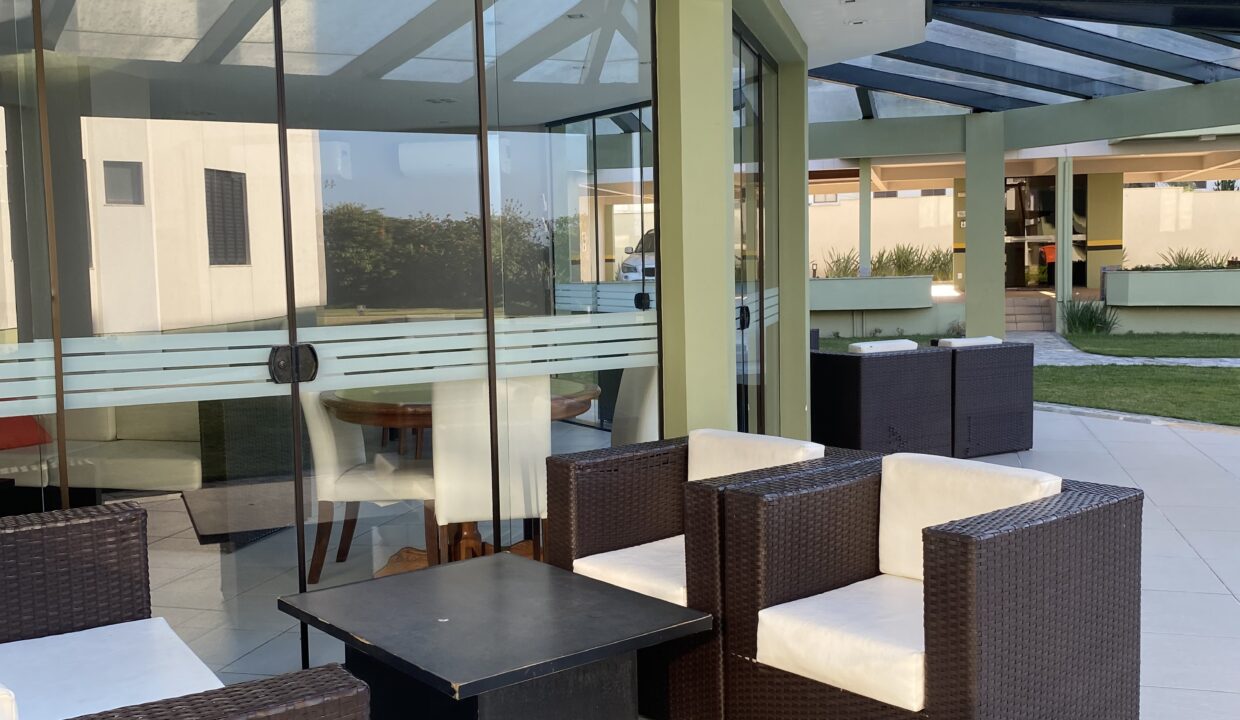 438B5EDC-6D25-4C25-A918-2FD554D0582A