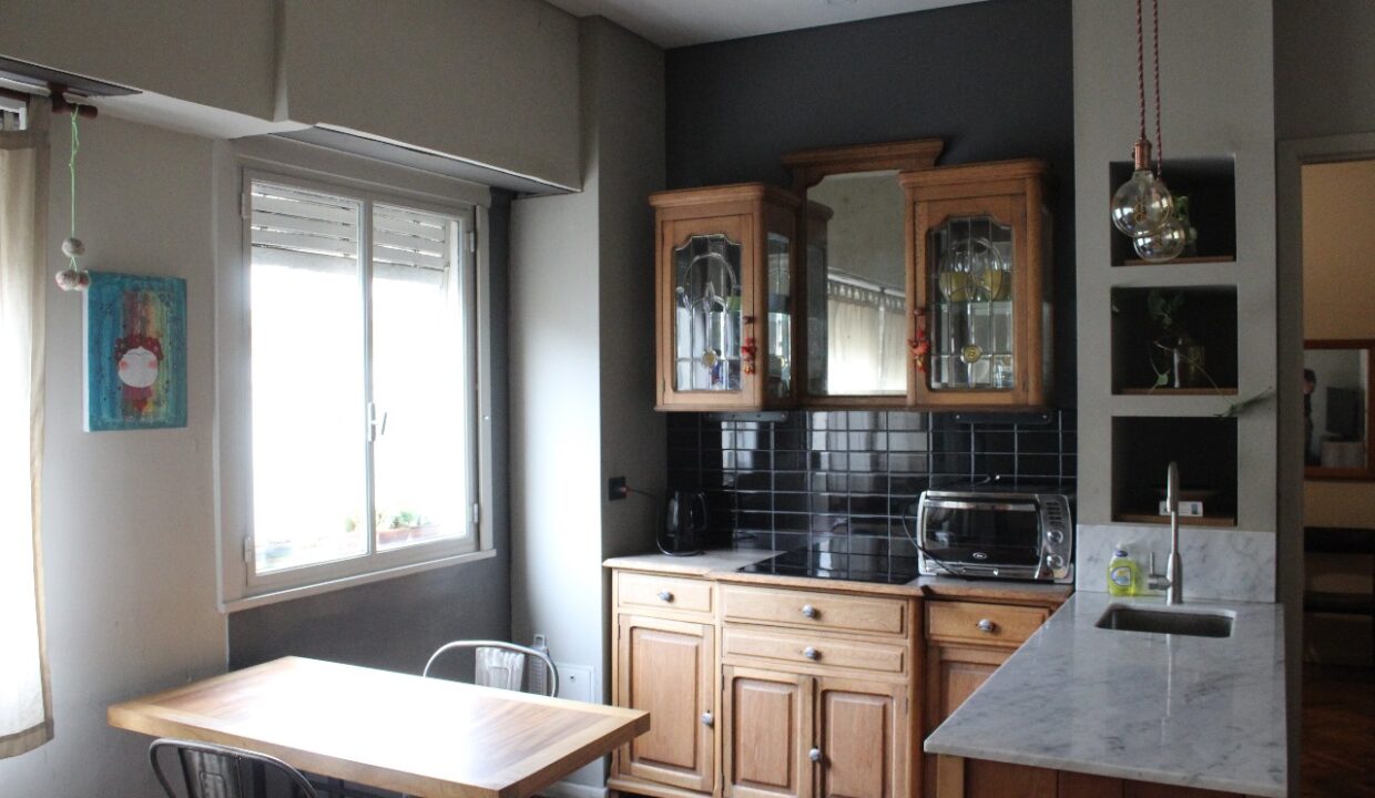 8EDB0EAA-3E56-42C9-BD03-41458F4F5293