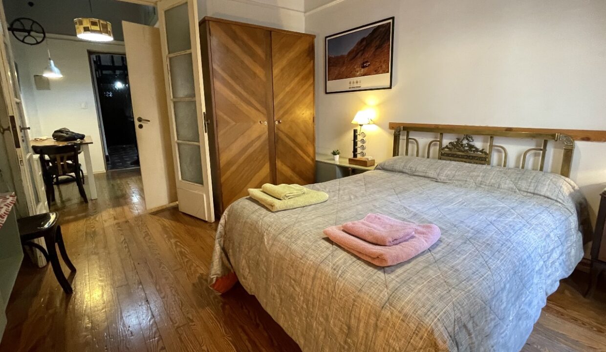 C1DD9FA2-C504-4907-86A1-6065E54F8967