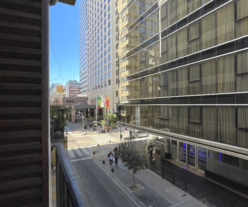 D5020AF3-763D-42D4-806B-EB6398CEB33F