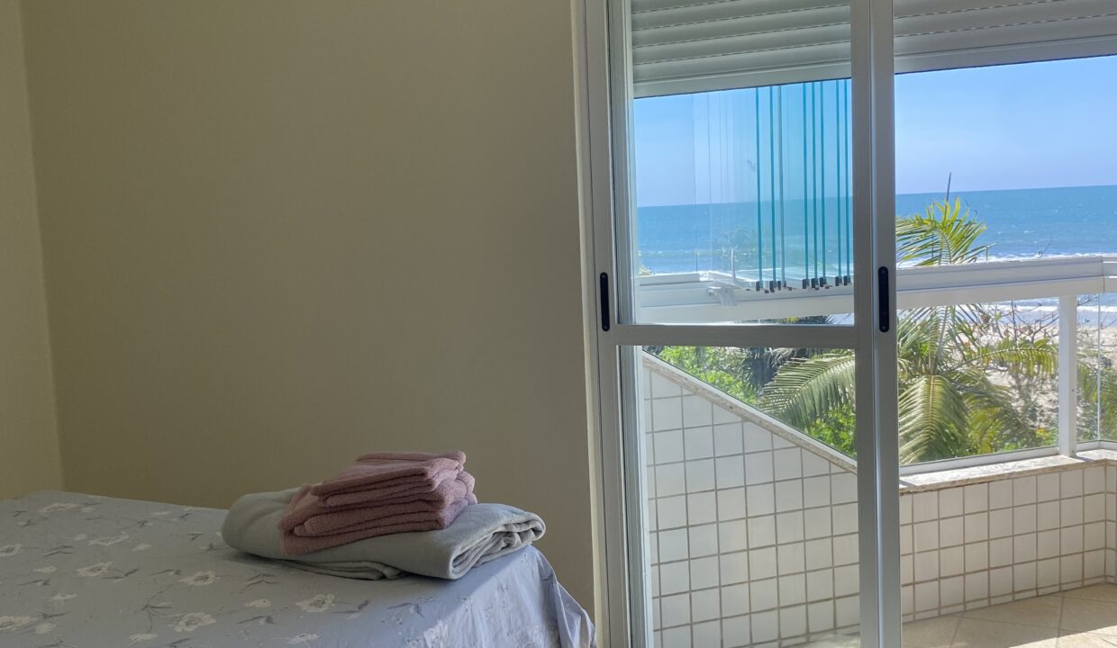 BC1EFEE0-8FEB-440A-8538-EBAA1345AA13