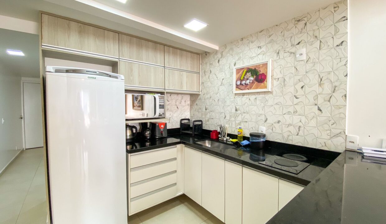 6F239261-B862-469E-900F-C6D593344548