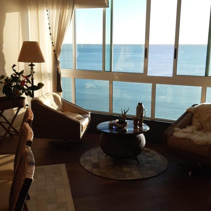 76BD1284-AB49-4CF3-AFE8-65909B069445