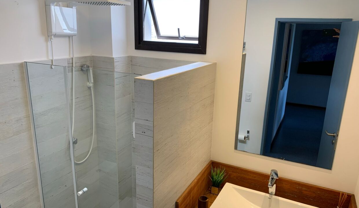 78931916-7001-404F-B324-7B7E6B896AE3