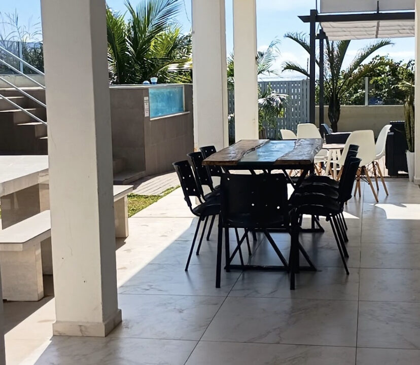 C4C8249C-84DA-43B6-9040-34436DA594C2