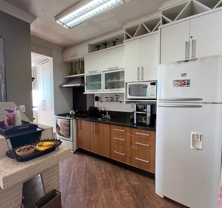 D1F2B150-4055-4780-A095-98A20ACDE808