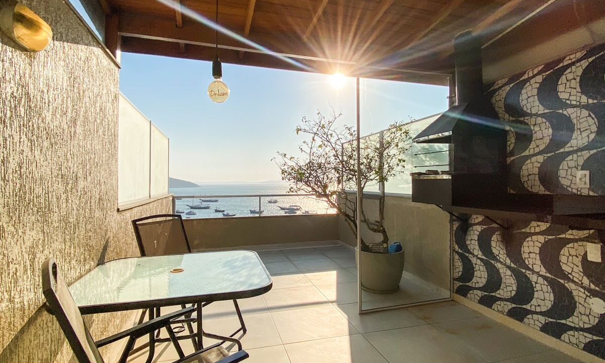 FA1CDF90-E483-40FB-80F1-1B2CC4376091