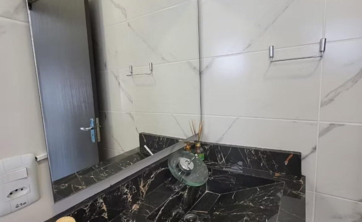 4A133607-E739-412A-96FE-09E0AFFB2930