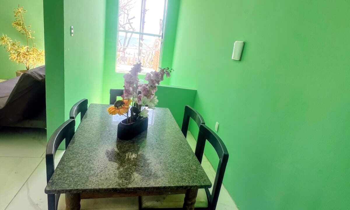 9B92CBF9-E77F-4FB6-AACF-A11F1DF83987