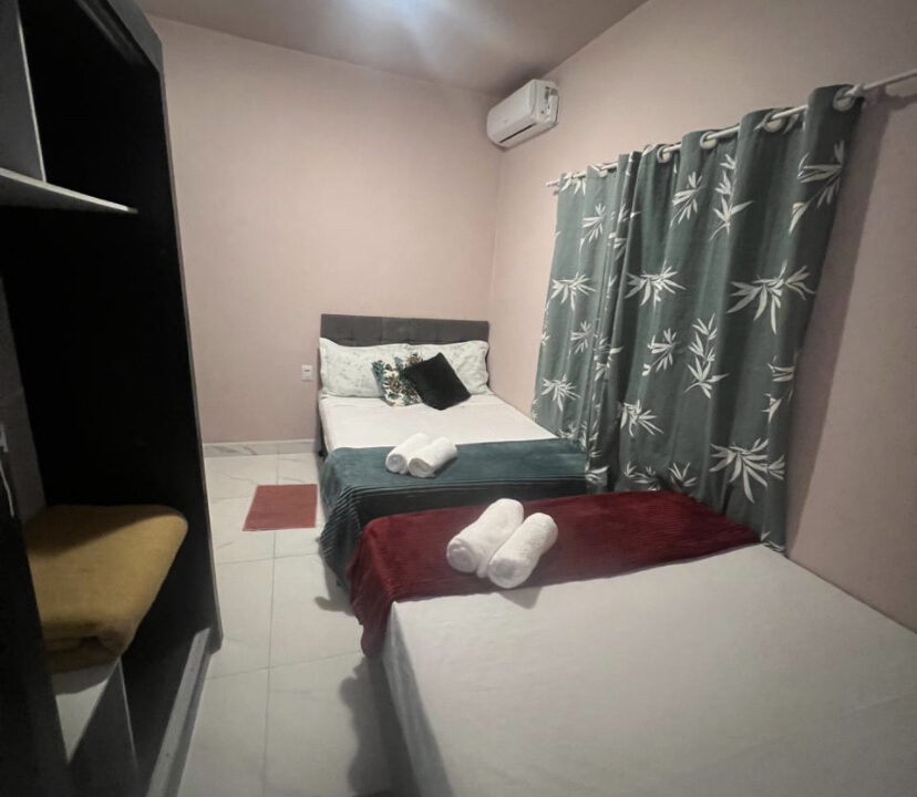 F8F00120-1270-4682-9E56-68AD278FC7EF