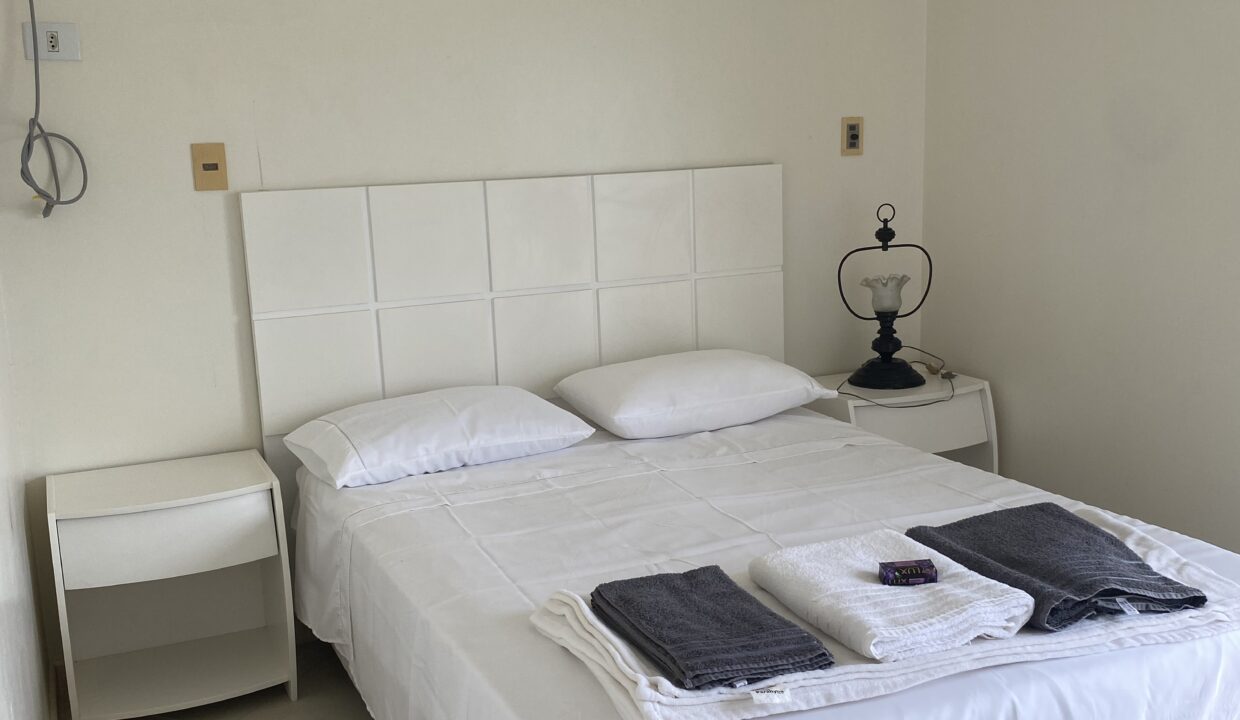 85A40821-B7AC-4DEC-BFF0-AEB4963B3973