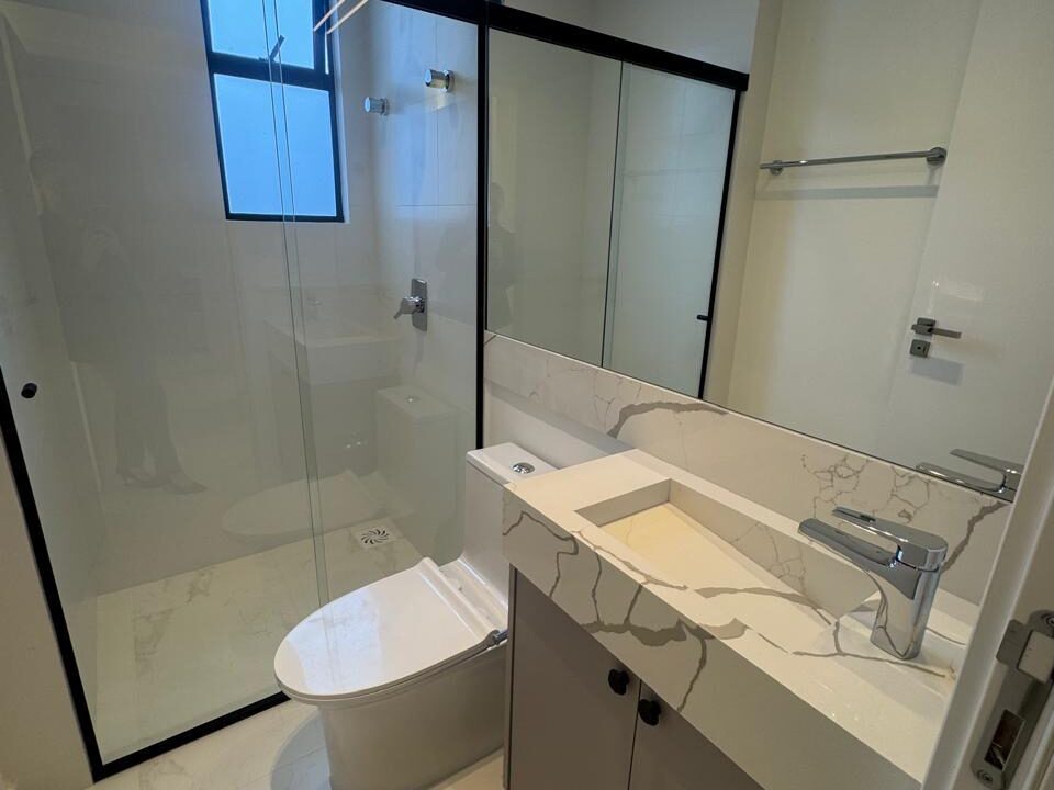 40BA54EA-899E-4163-AA21-FAE216EFDE58