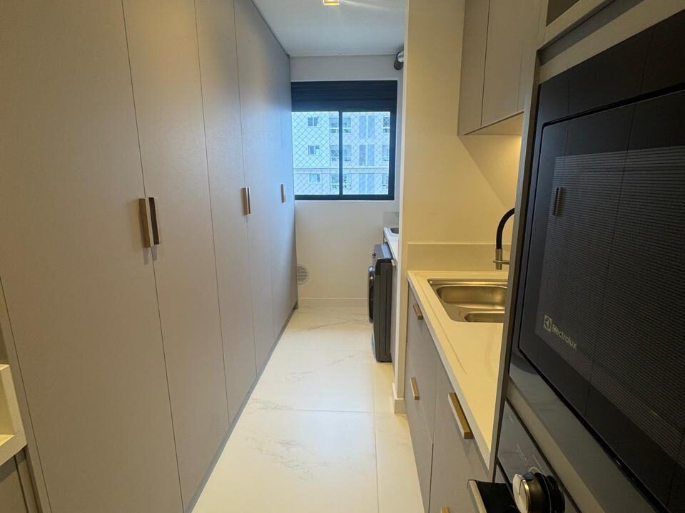 B243BAF4-5A43-4541-A911-2BEB1CC5013B