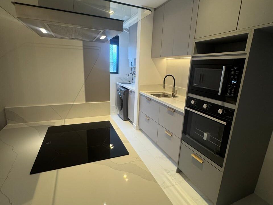 E0E4BA08-FF29-493C-A818-E5DA5D619AF4